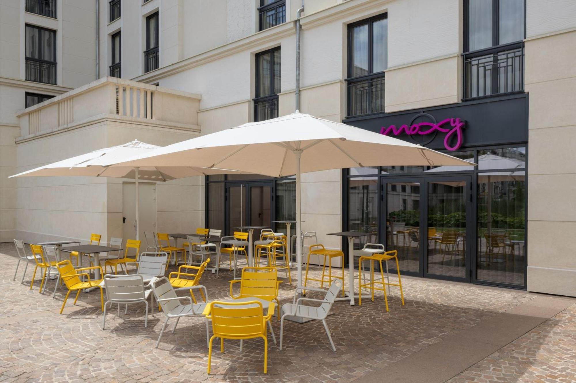 Moxy Paris Clamart Exteriör bild