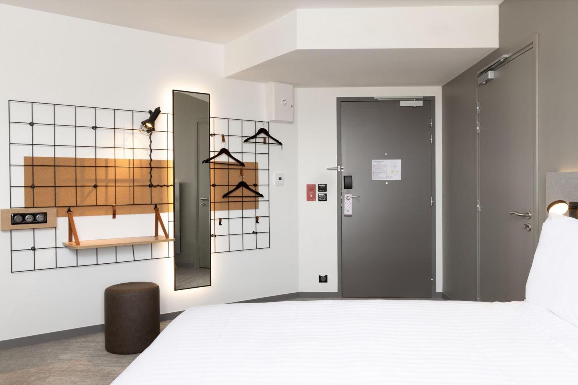 Moxy Paris Clamart Exteriör bild