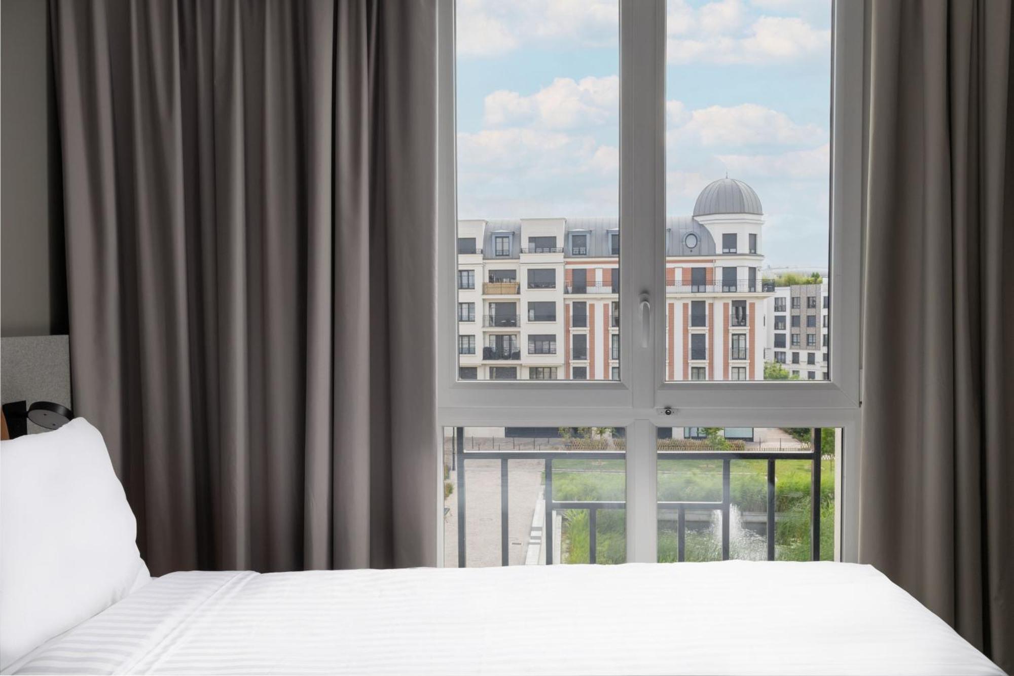 Moxy Paris Clamart Exteriör bild