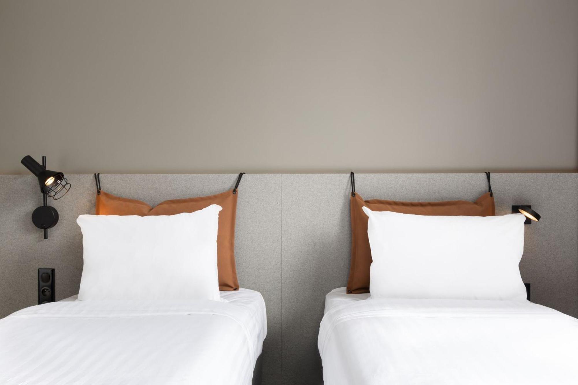 Moxy Paris Clamart Exteriör bild