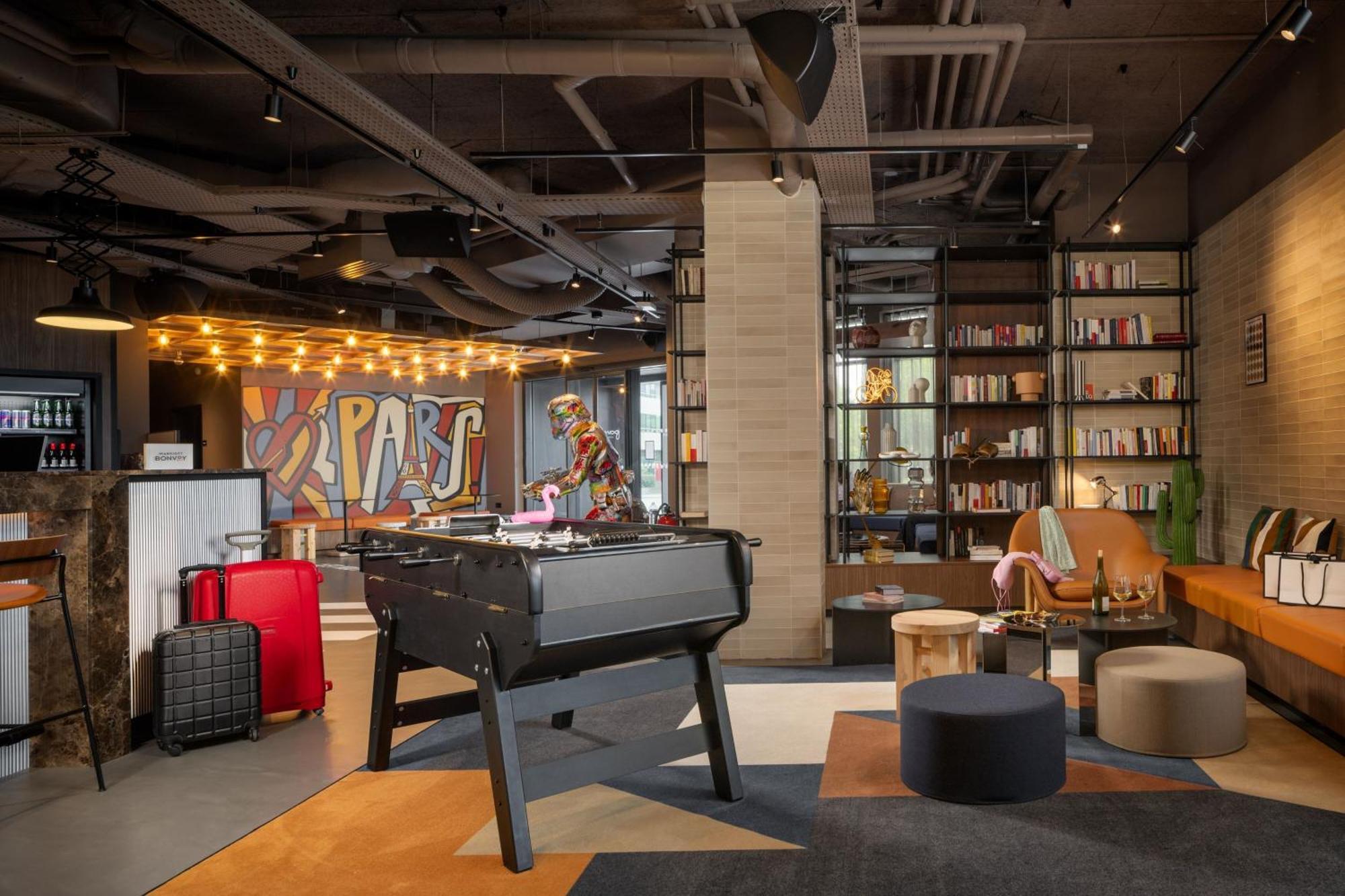 Moxy Paris Clamart Exteriör bild