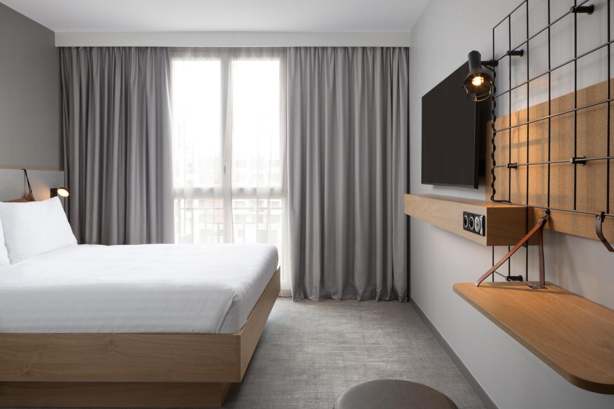 Moxy Paris Clamart Exteriör bild