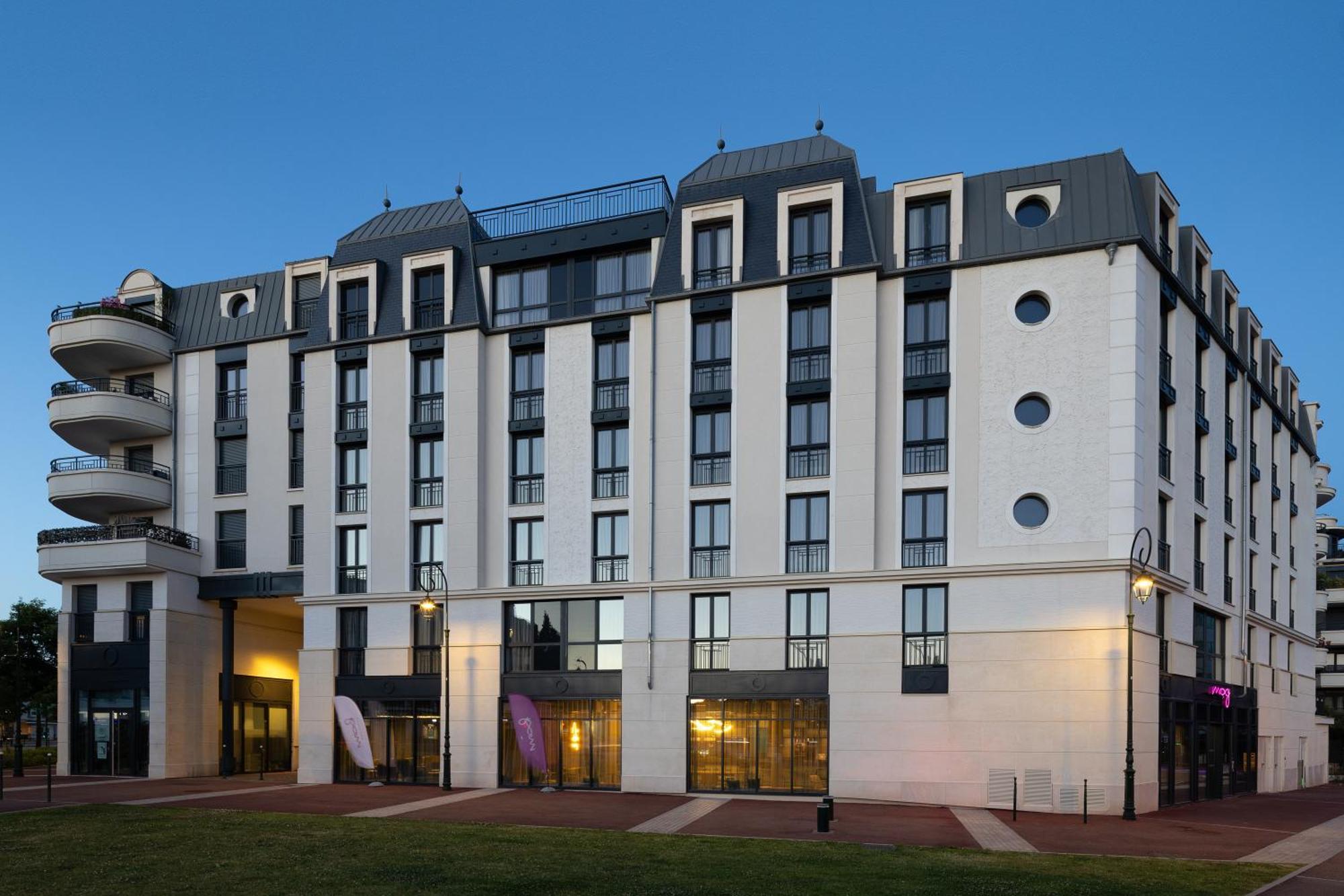 Moxy Paris Clamart Exteriör bild
