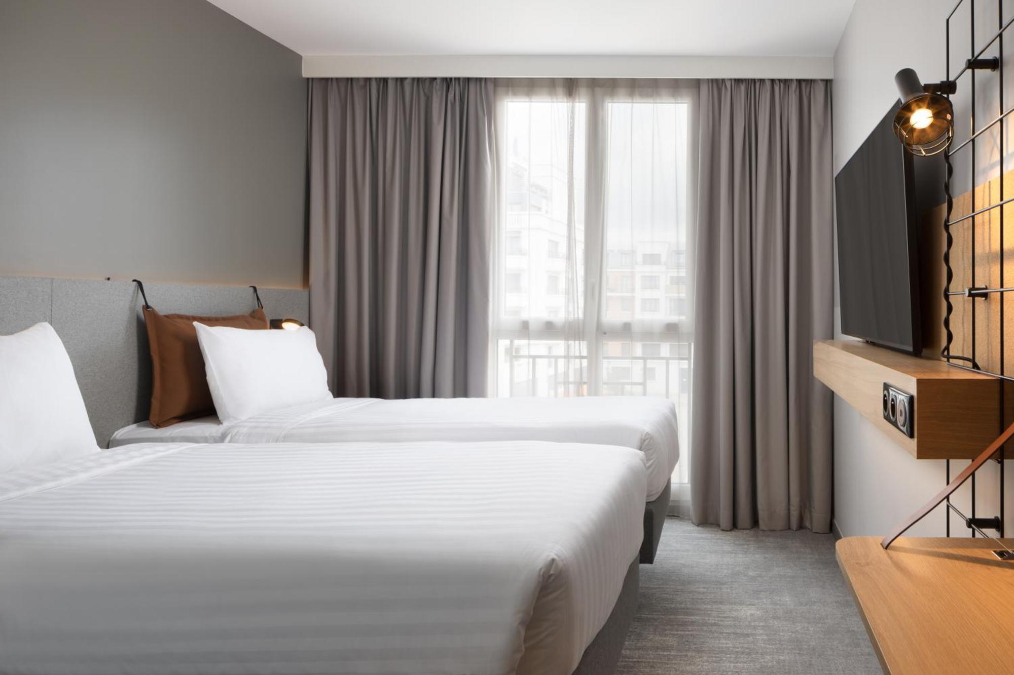 Moxy Paris Clamart Exteriör bild