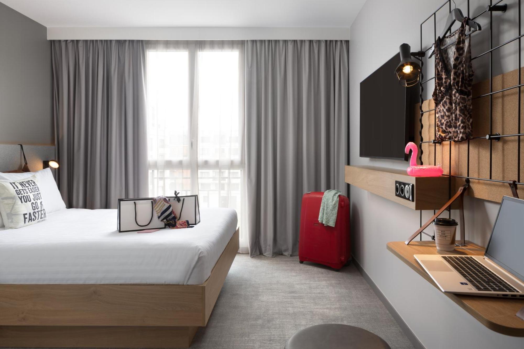 Moxy Paris Clamart Exteriör bild